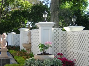 Custom Lattice With Colums